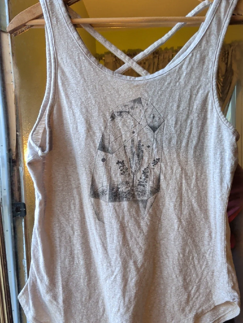 Light Beige Graphic Crisscross Back Tank Top